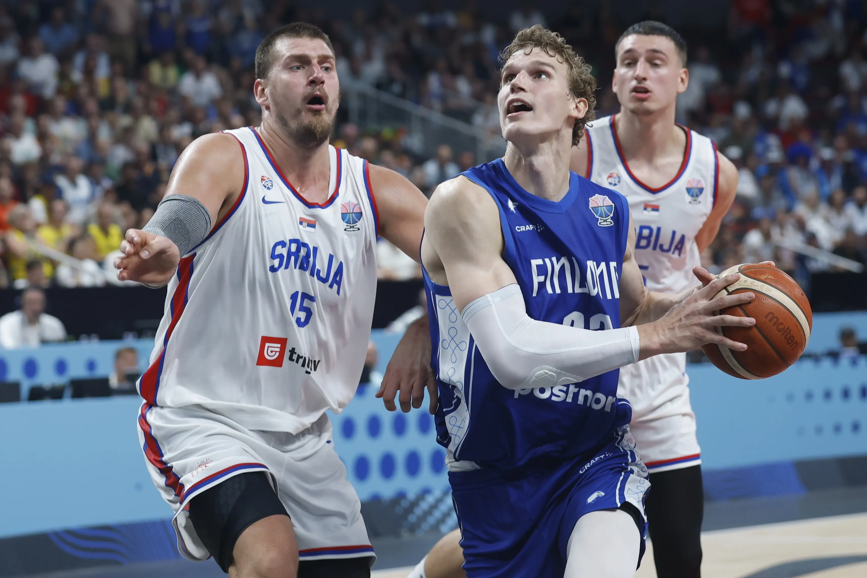 回看了塞尔, 在今天结束, 路口