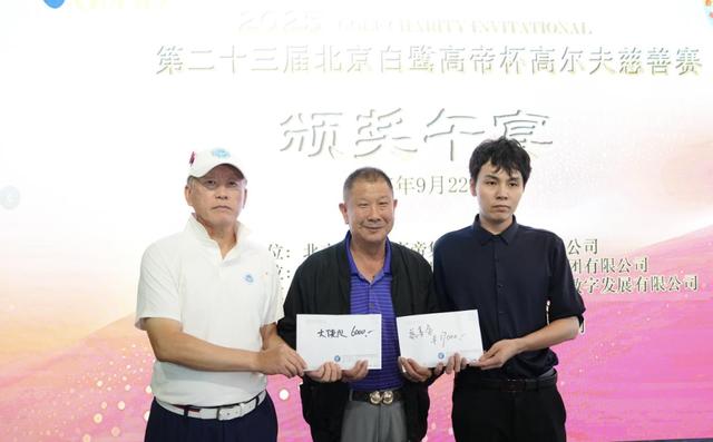 洞方向前进, 业融合的新 洞方向前进, 业融合的新